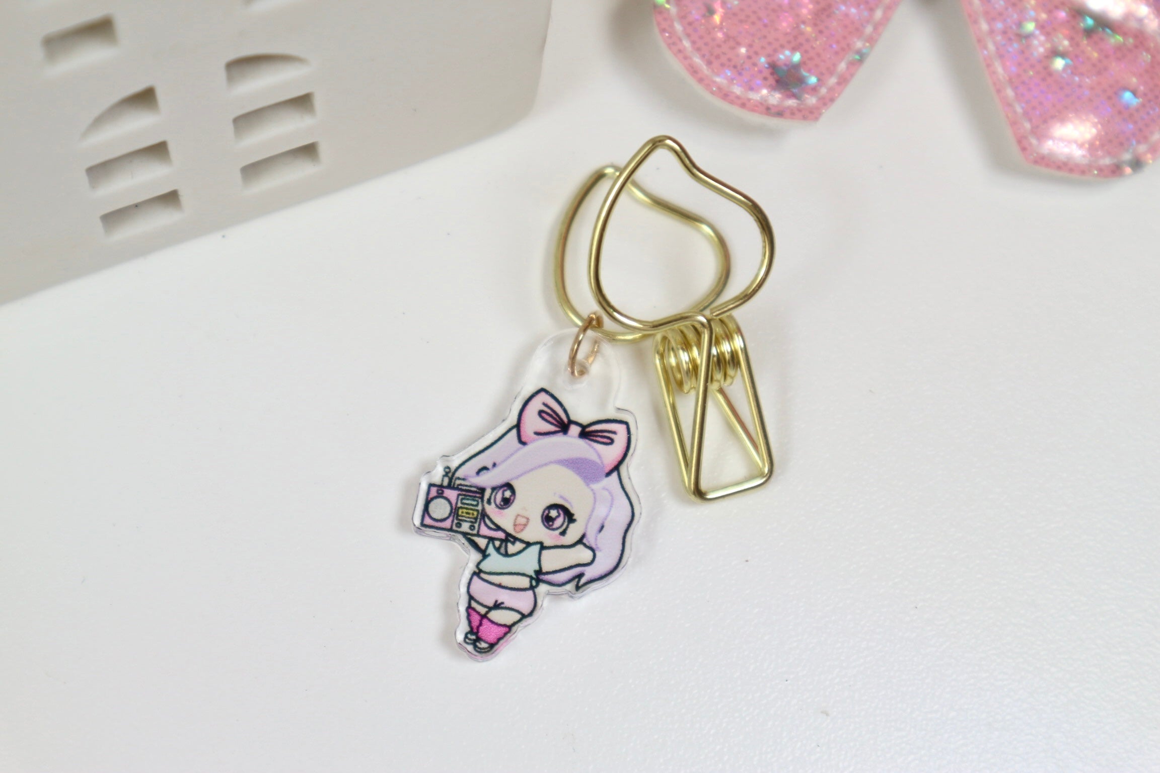 paperclip con Charm Milky back to 80's